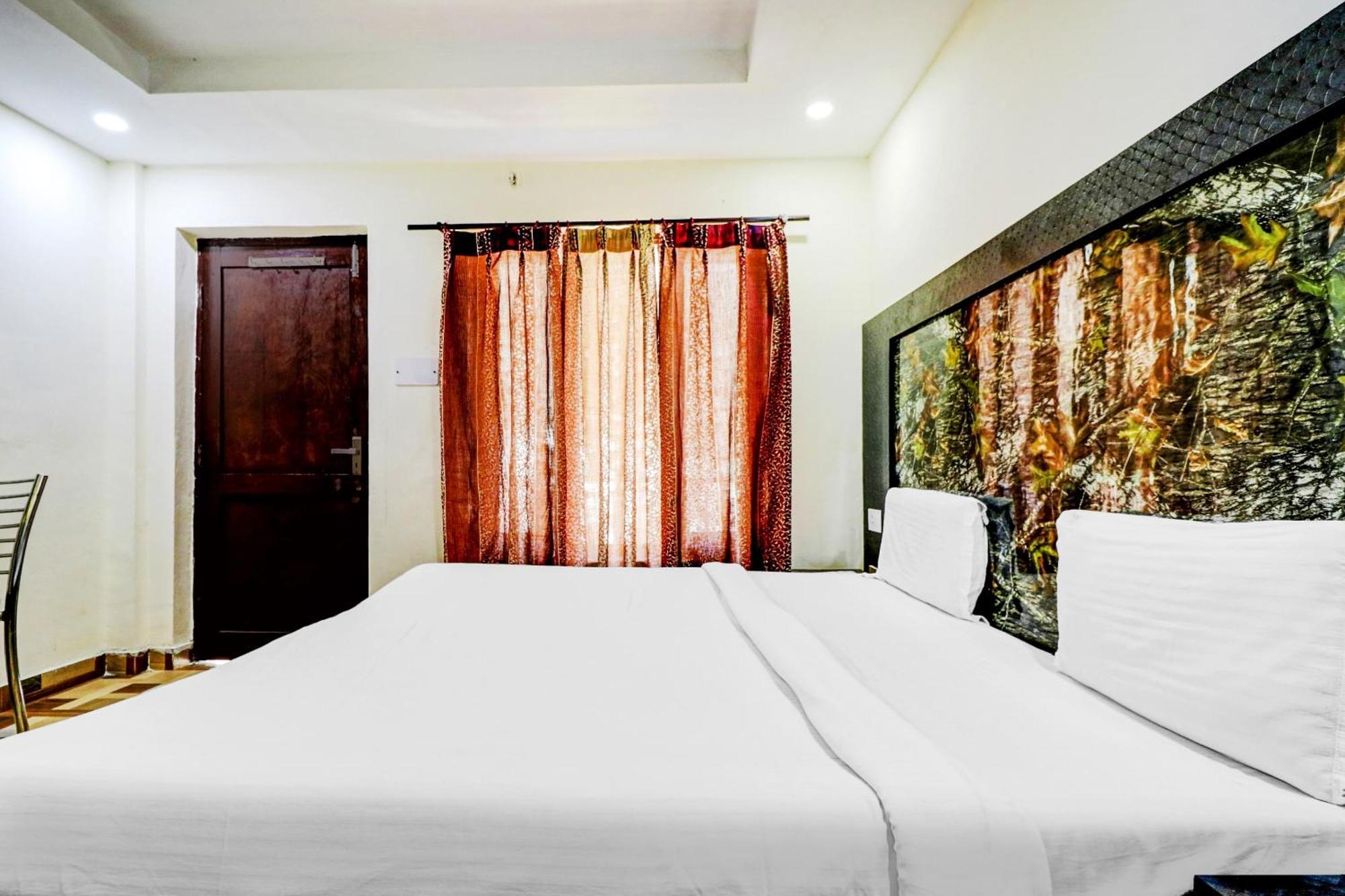 Hotel O Sandhyana Inn Мак-Леод-Гейндж Экстерьер фото